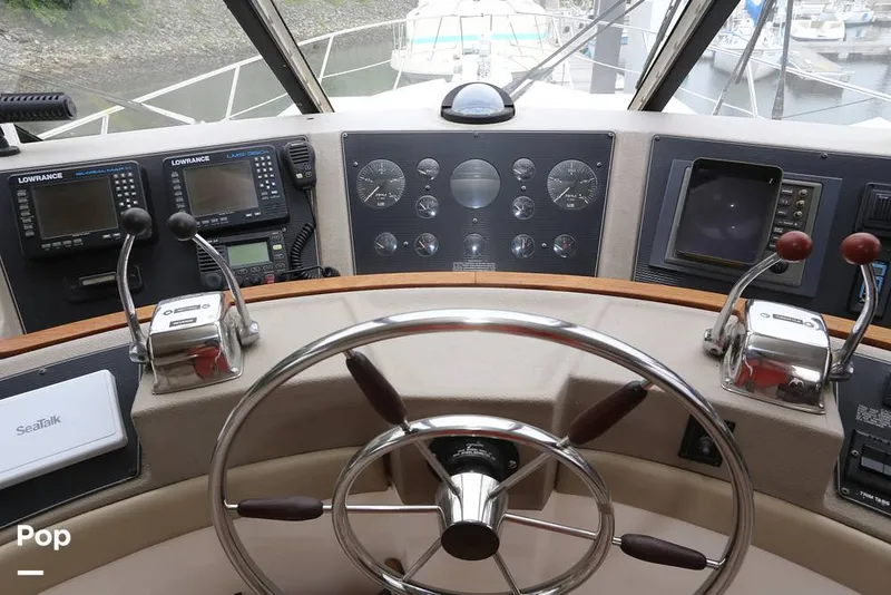 Slide: The Image of Bayliner 4788 Motoryacht 1995 - 16445799