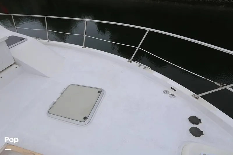 Slide: The Image of Bayliner 4788 Motoryacht 1995 - 16446037