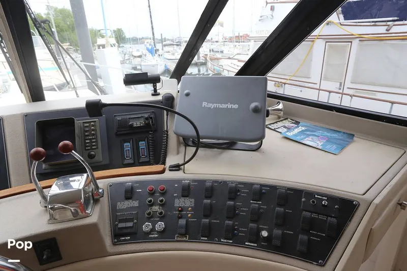 Slide: The Image of Bayliner 4788 Motoryacht 1995 - 16446062