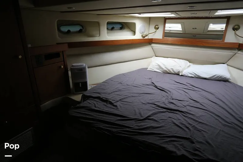 Slide: The Image of Bayliner 4788 Motoryacht 1995 - 16446085