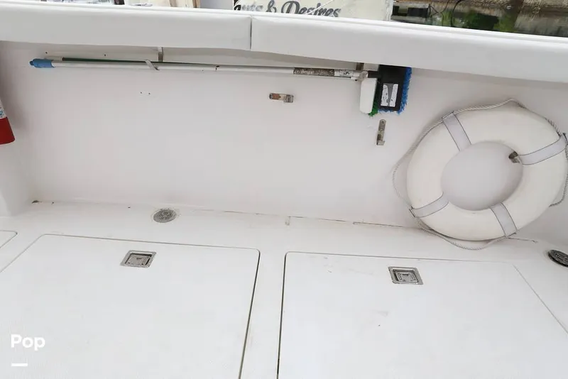 Slide: The Image of Bayliner 4788 Motoryacht 1995 - 16446127