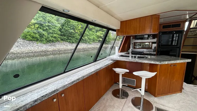 Slide: The Image of Bayliner 4788 Motoryacht 1995 - 16441366