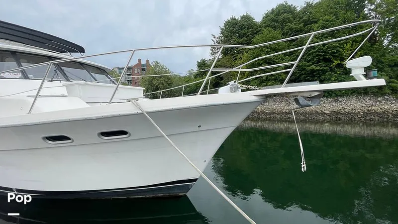 Slide: The Image of Bayliner 4788 Motoryacht 1995 - 16441539