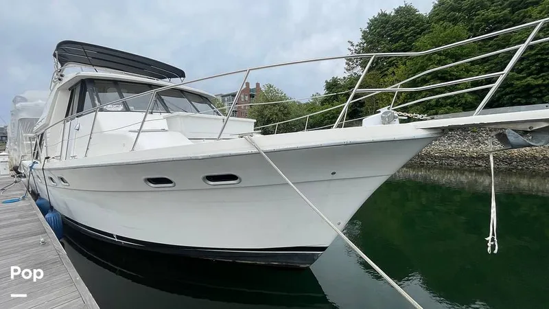 Slide: The Image of Bayliner 4788 Motoryacht 1995 - 16441540