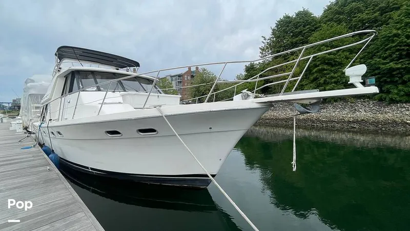 Slide: The Image of Bayliner 4788 Motoryacht 1995 - 16441541