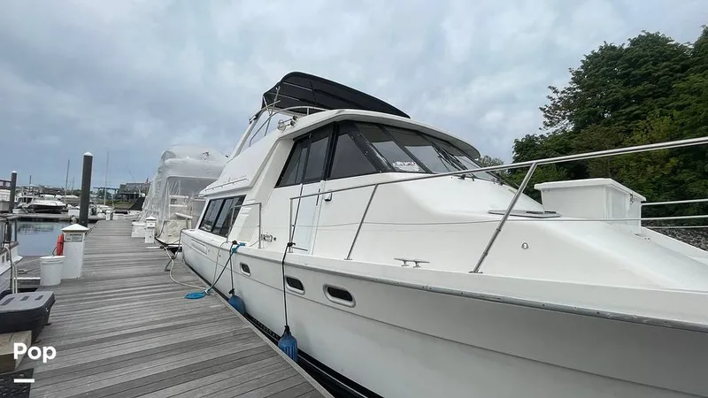 Slide: The Image of Bayliner 4788 Motoryacht 1995 - 16441543