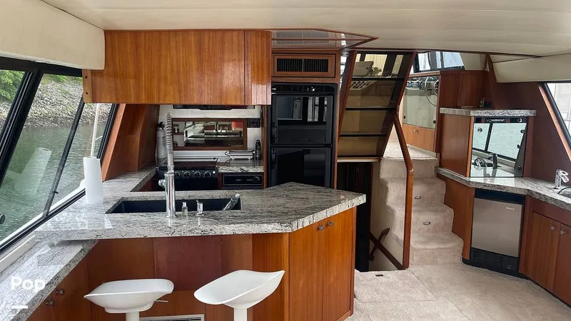 Slide: The Image of Bayliner 4788 Motoryacht 1995 - 16441370