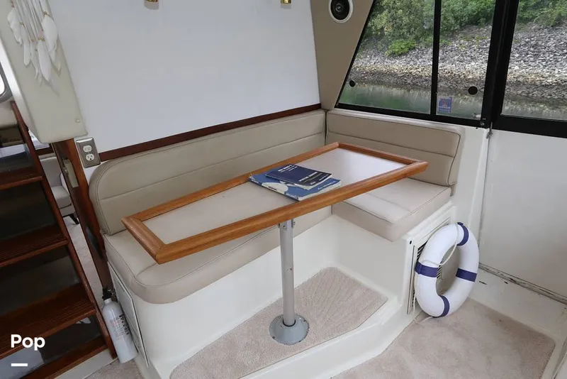 Slide: The Image of Bayliner 4788 Motoryacht 1995 - 16441592