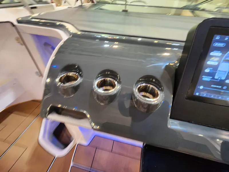 Slide: The Image of Aviara AV40 2024 - 25