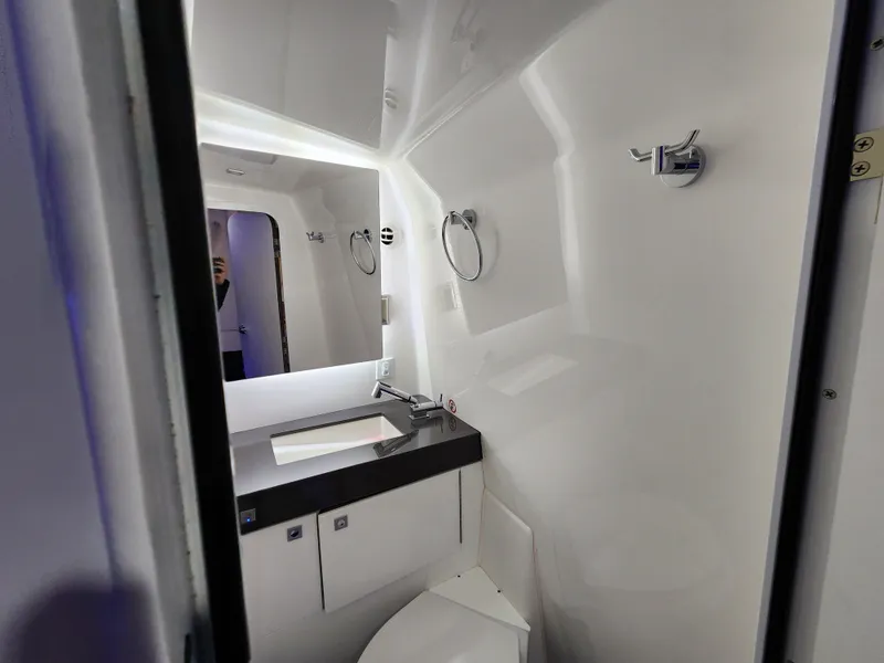 Slide: The Image of Aviara AV40 2024 - 32