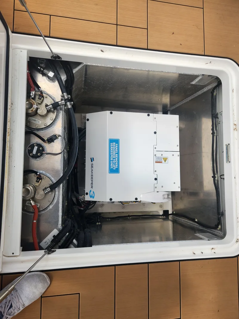 Slide: The Image of Aviara AV40 2024 - 33