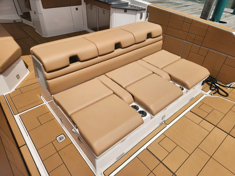 Slide: The Image of Aviara AV40 2024 - 5