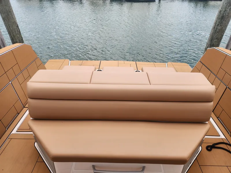 Slide: The Image of Aviara AV40 2024 - 7