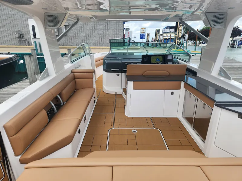 Slide: The Image of Aviara AV40 2024 - 9