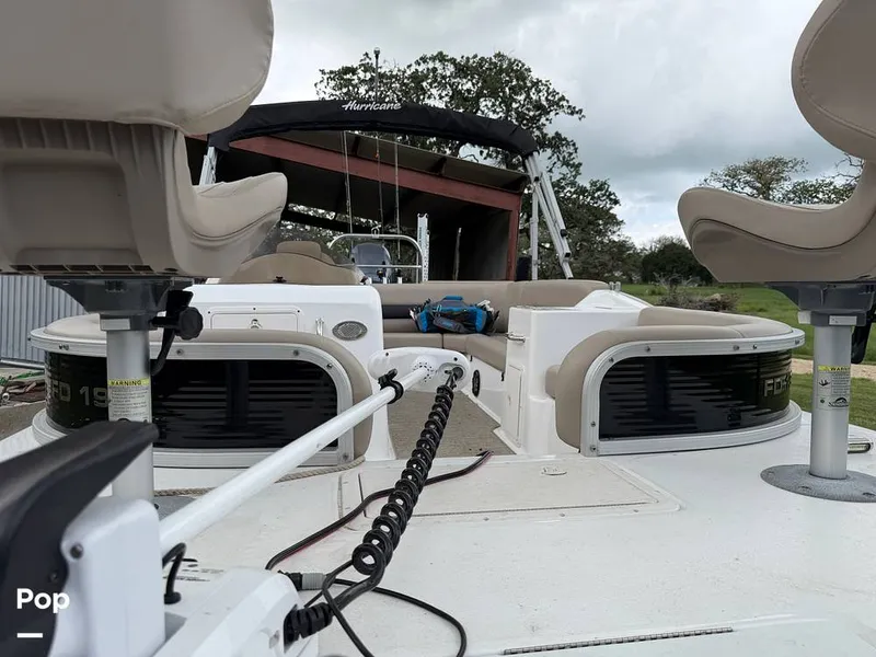 Slide: The Image of Hurricane FunDeck 198 2022 - 16450854