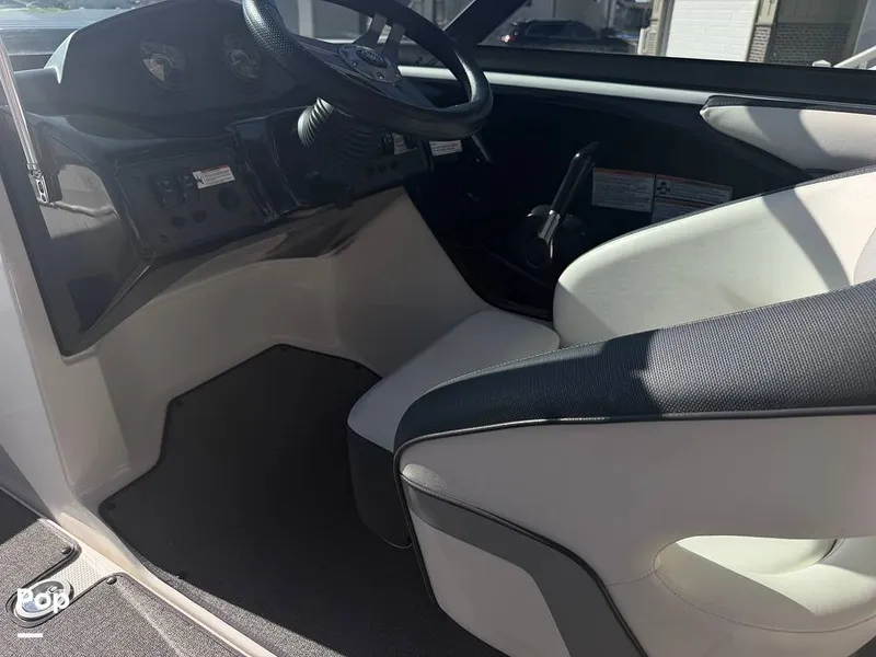 Slide: The Image of Yamaha AR 195 2018 - 16451420