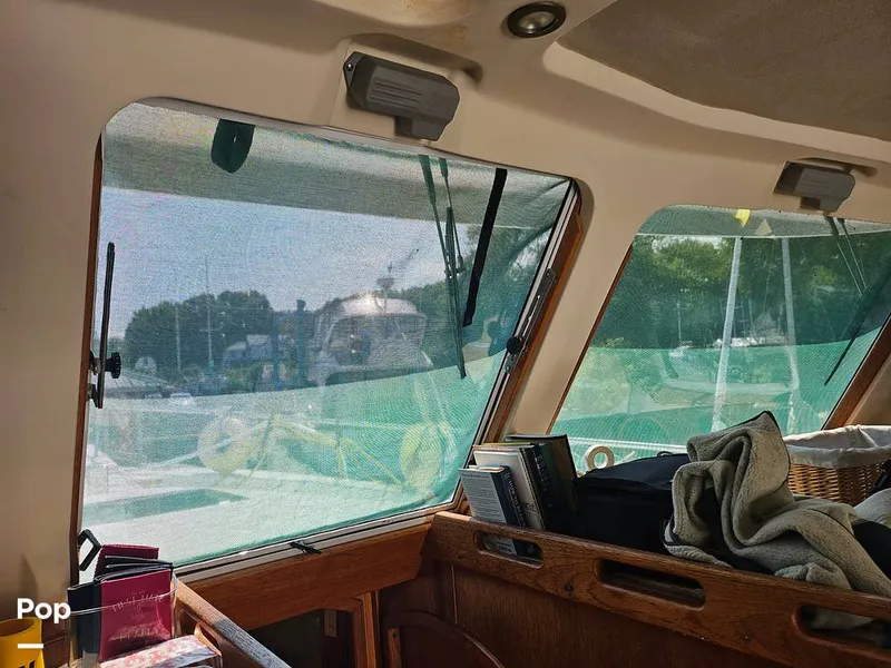 Slide: The Image of Mainship 390 Trawler 2002 - 16638294