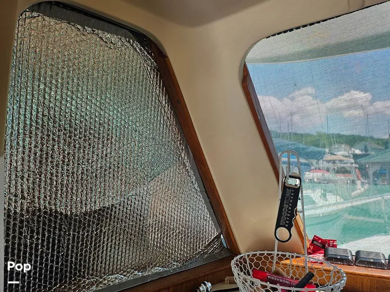 Slide: The Image of Mainship 390 Trawler 2002 - 16638292