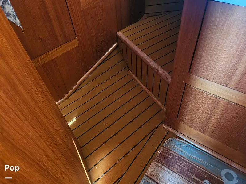 Slide: The Image of Mainship 390 Trawler 2002 - 16638233
