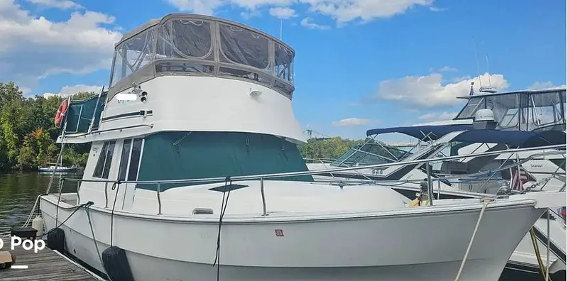 Slide: The Image of Mainship 390 Trawler 2002 - 16609245