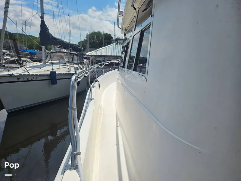 Slide: The Image of Mainship 390 Trawler 2002 - 16638167