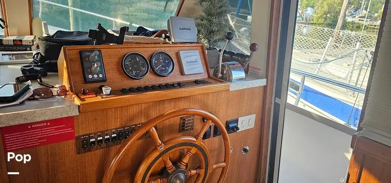 Slide: The Image of Mainship 390 Trawler 2002 - 16606941
