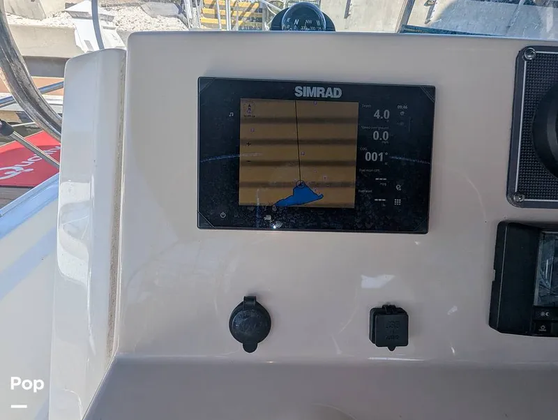 Slide: The Image of Boston Whaler 21 Montauk 2024 - 16392780