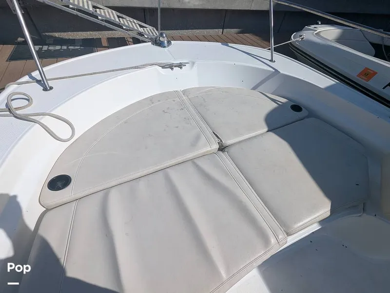 Slide: The Image of Boston Whaler 21 Montauk 2024 - 16392787