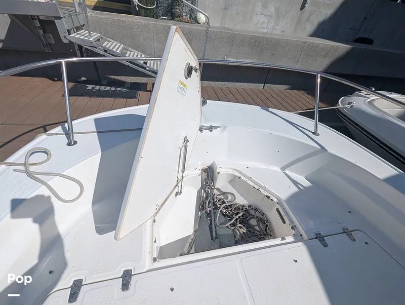 Slide: The Image of Boston Whaler 21 Montauk 2024 - 16392790