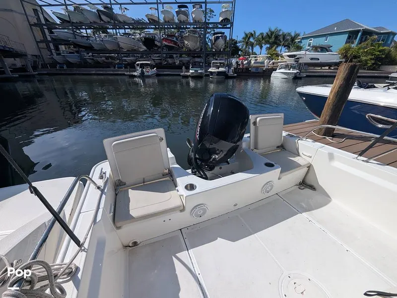 Slide: The Image of Boston Whaler 21 Montauk 2024 - 16392806