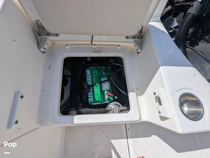 Slide: The Image of Boston Whaler 21 Montauk 2024 - 16393187