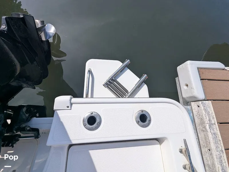 Slide: The Image of Boston Whaler 21 Montauk 2024 - 16392816