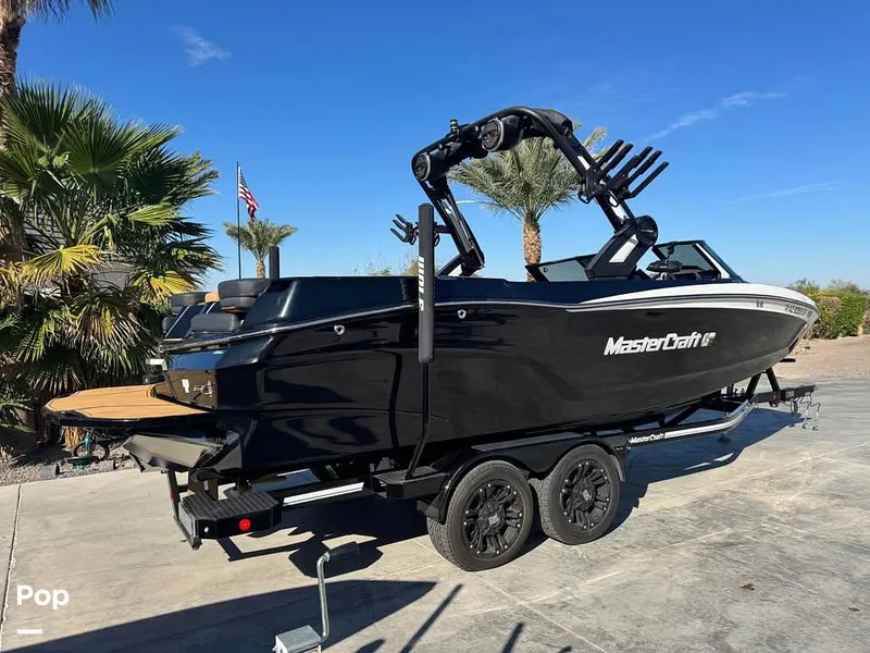 Slide: The Image of Mastercraft XT24 2023 - 16391170
