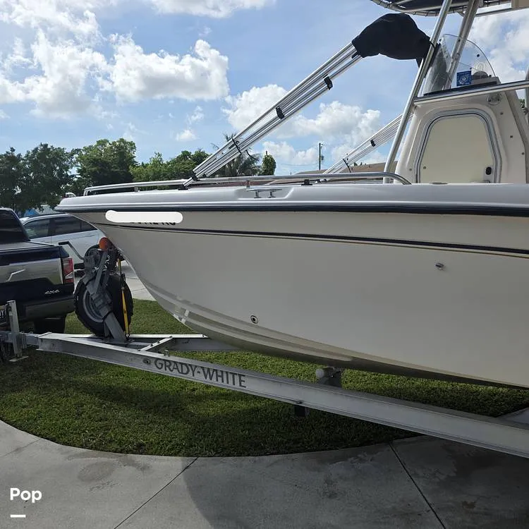 Slide: The Image of Grady-White Fisherman 222 2003 - 16406035