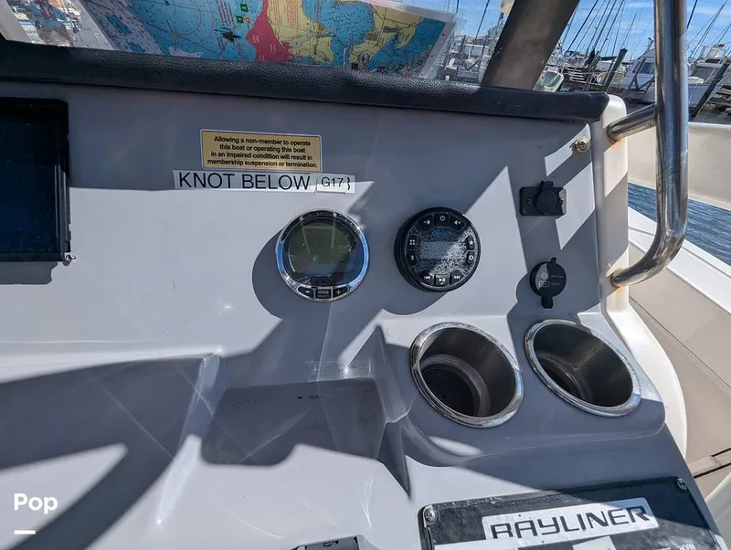 Slide: The Image of Bayliner Trophy 22 CC 2023 - 16402631