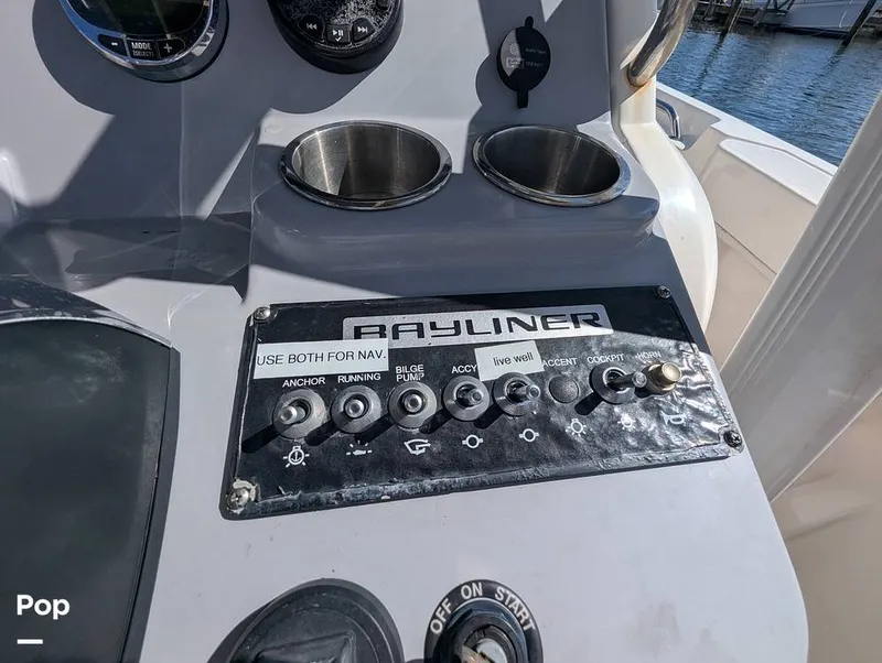 Slide: The Image of Bayliner Trophy 22 CC 2023 - 16402634