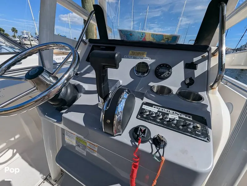 Slide: The Image of Bayliner Trophy 22 CC 2023 - 16402635