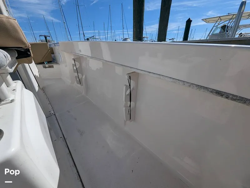 Slide: The Image of Bayliner Trophy 22 CC 2023 - 16402640