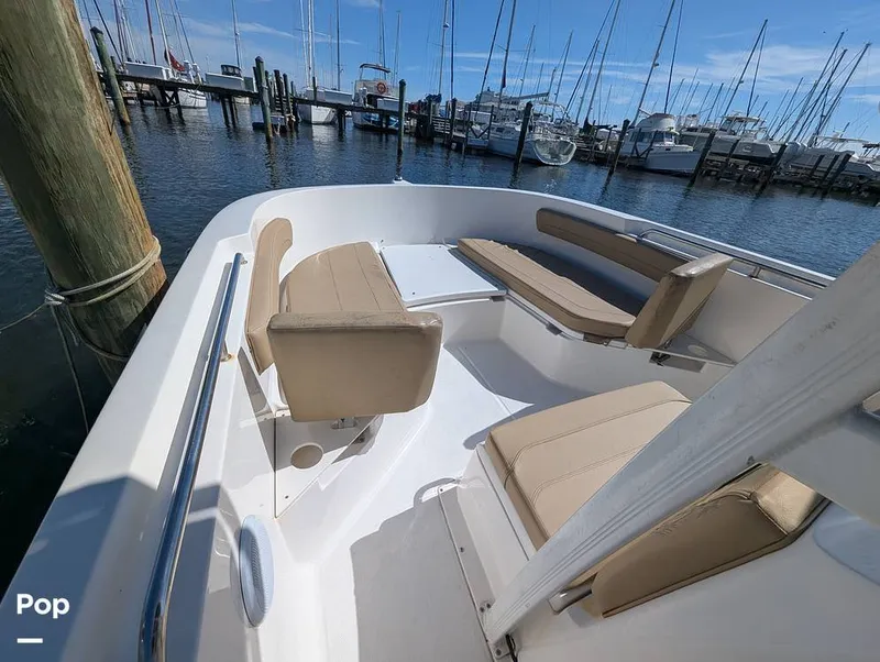 Slide: The Image of Bayliner Trophy 22 CC 2023 - 16402659