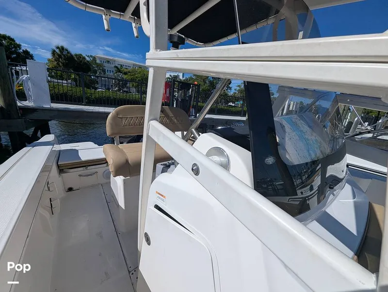 Slide: The Image of Bayliner Trophy 22 CC 2023 - 16402897