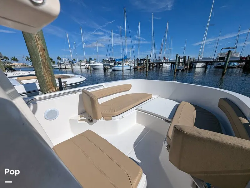 Slide: The Image of Bayliner Trophy 22 CC 2023 - 16402902