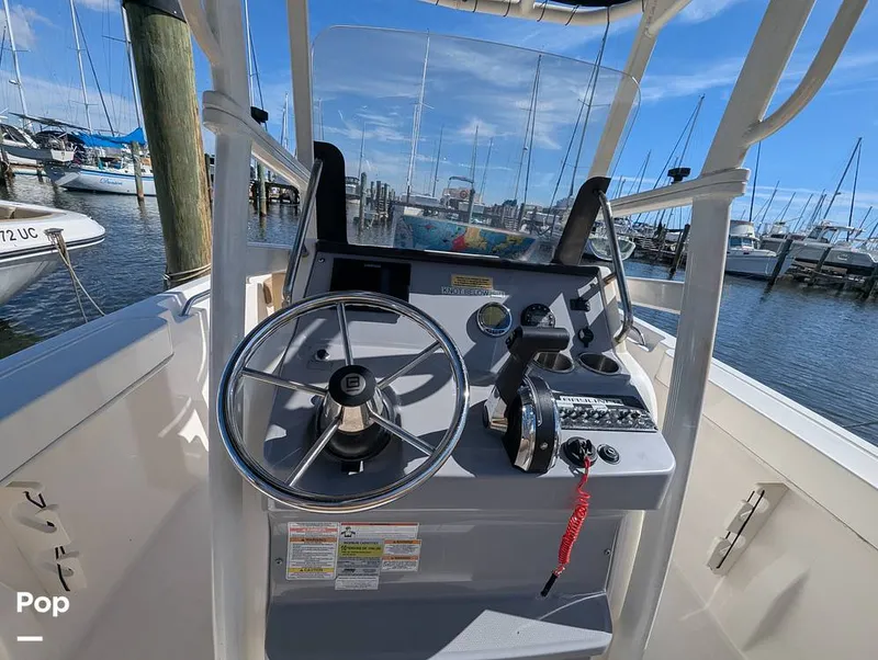 Slide: The Image of Bayliner Trophy 22 CC 2023 - 16402619