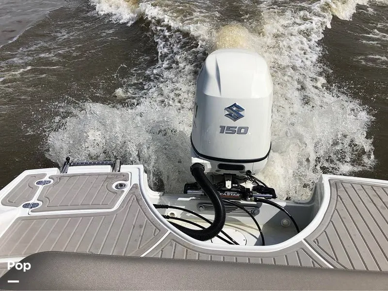 Slide: The Image of Crownline Boats e205xs 2019 - 16422152