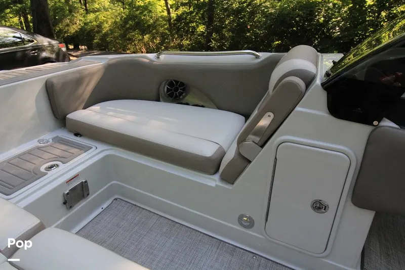 Slide: The Image of Bow Seating - 16492074