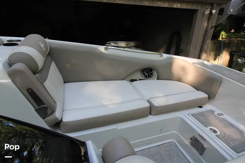 Slide: The Image of Bow Seating - 16492077