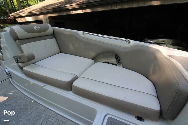 Slide: The Image of Bow Seating - 16492078