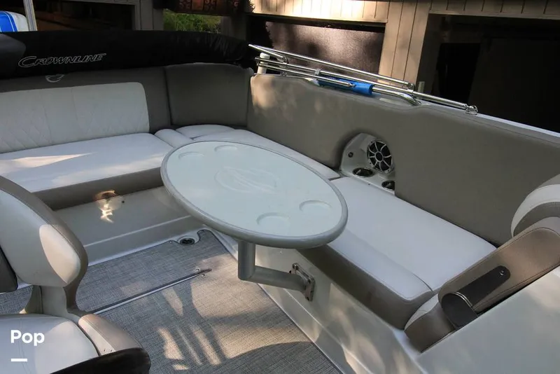Slide: The Image of Cockpit Seating - 16492088