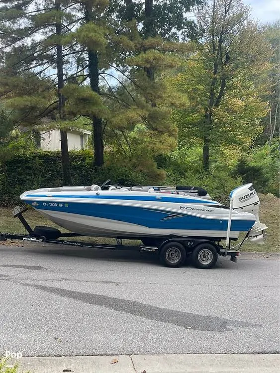 Slide: The Image of Crownline Boats e205xs 2019 - 16422155