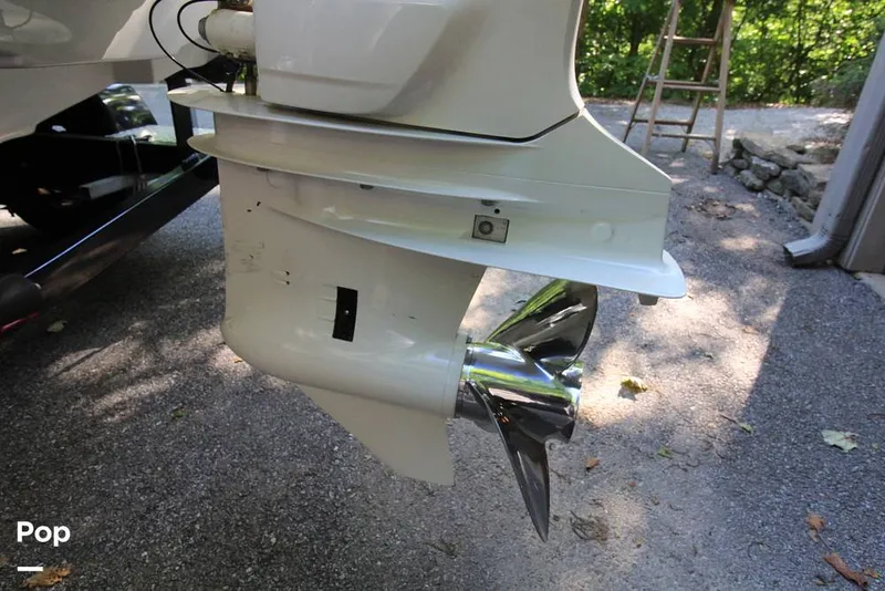 Slide: The Image of 2019 Suzuki 4-stroke 150 - 16492120