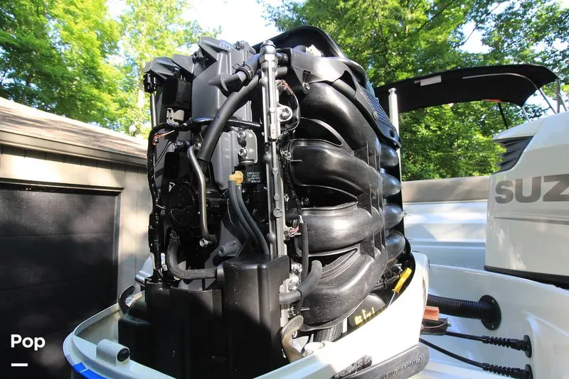 Slide: The Image of 2019 Suzuki 4-stroke 150 - 16492123